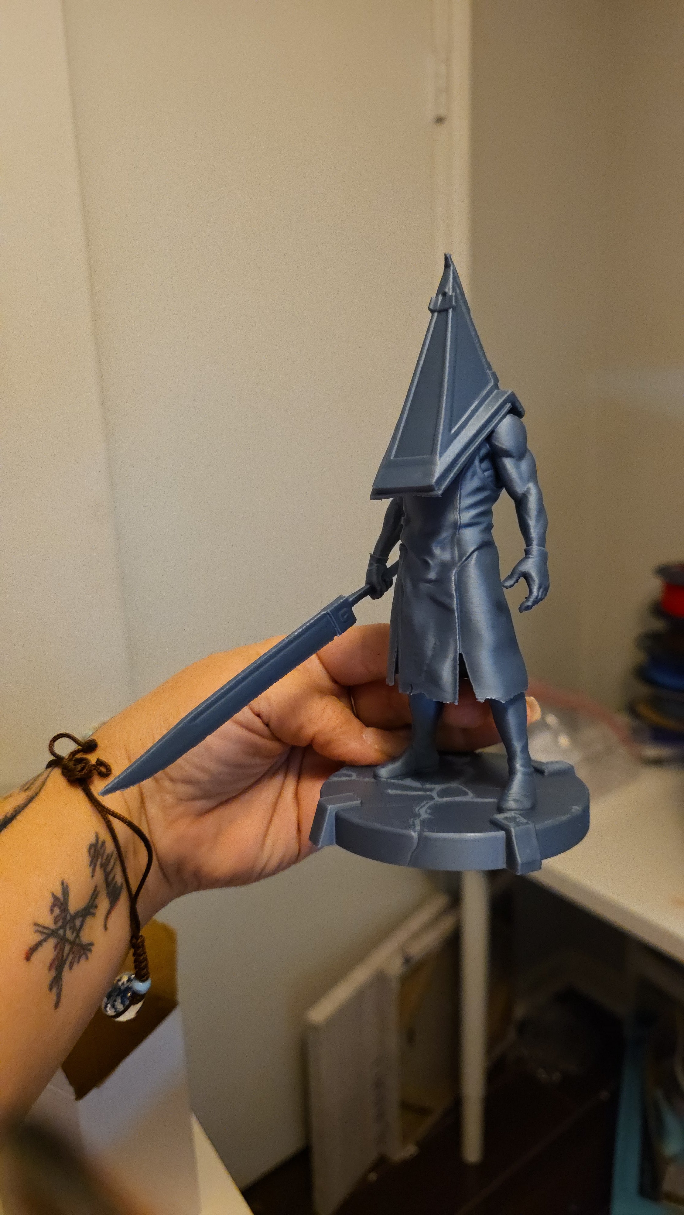 Horror Triangle Head